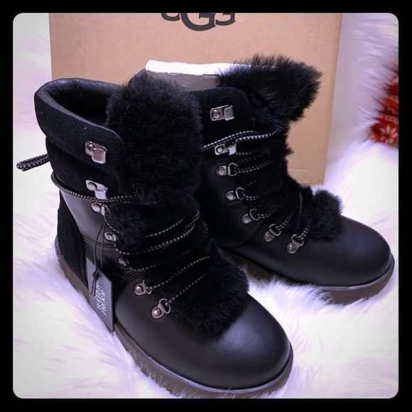 COPY - UGG Viki Waterproof Black Boot 7.5 - Picture 1 of 11
